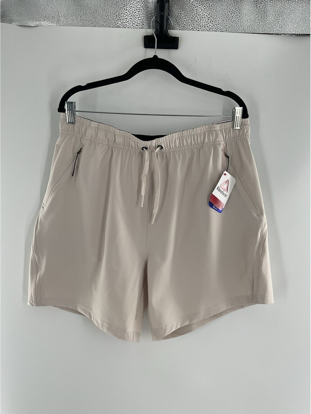 Reebok Men’s 6 Inch Inseam Beige Shorts Athletic Size L NWT 007